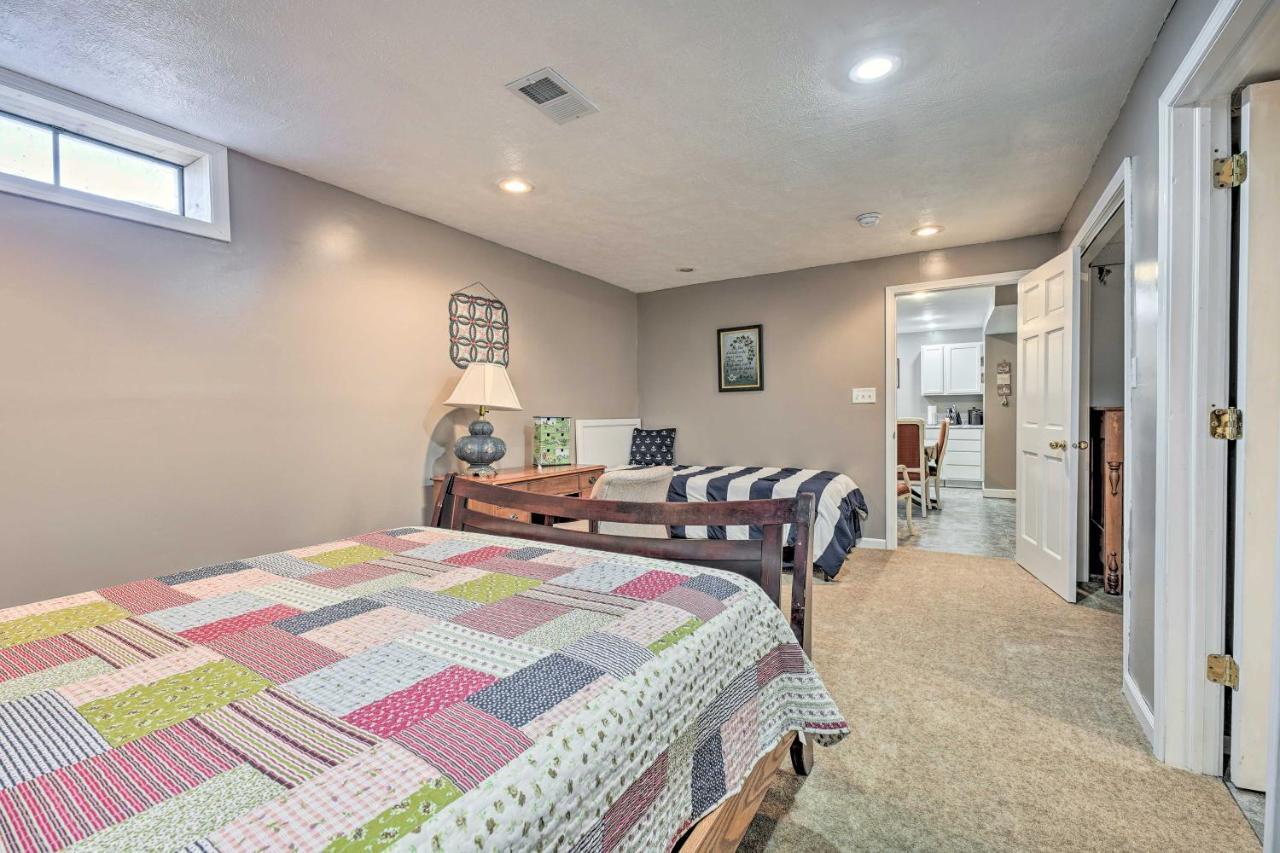Lovely 3- Bedroom Apartment With Street Parking. Goshen Exterior foto